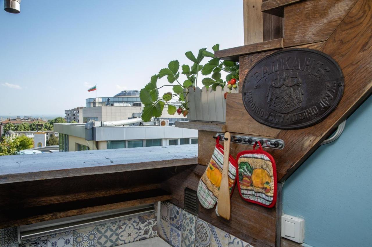Art Luxury Apartment Burgas Bagian luar foto